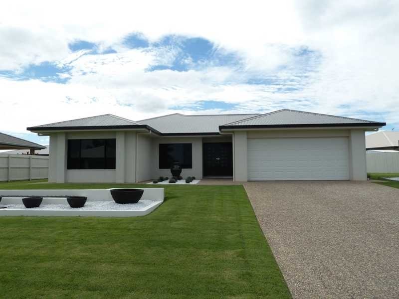 4 Maria Close, Mareeba QLD 4880