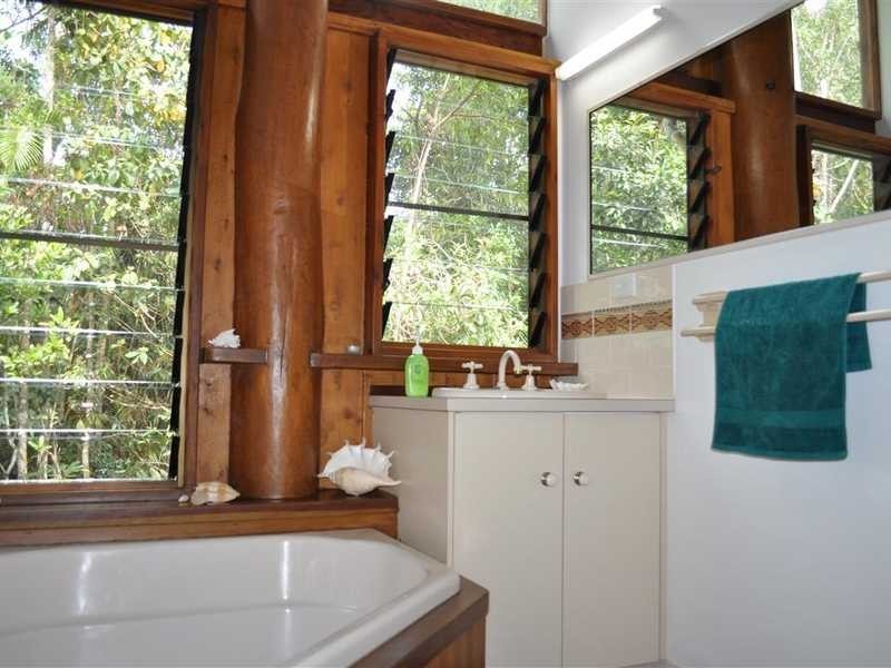 14 Bangalow Place, Kuranda QLD 4881