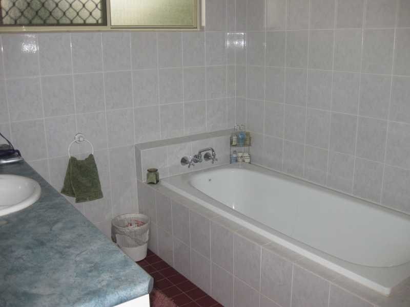 1 Air Cobra Close, Mareeba QLD 4880