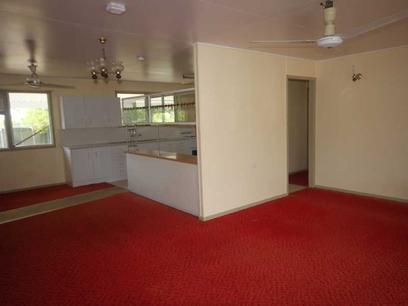 4 Royes Street, Mareeba QLD 4880