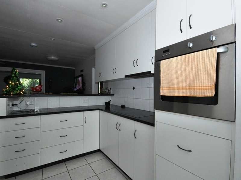 19-20 Martin Avenue, Mareeba QLD 4880