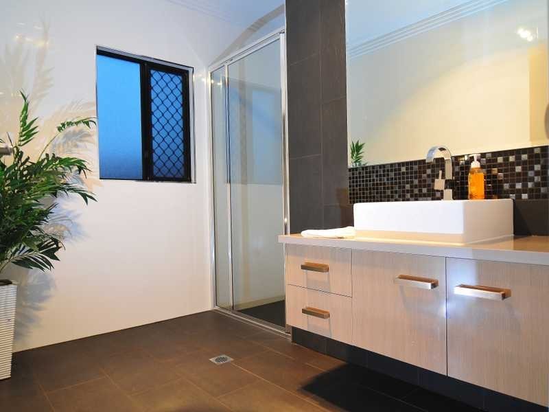 16 Michelina Close, Mareeba QLD 4880