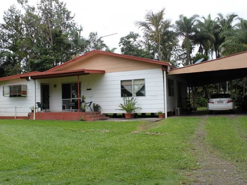 99 Leonardi Rd, Mareeba QLD 4880