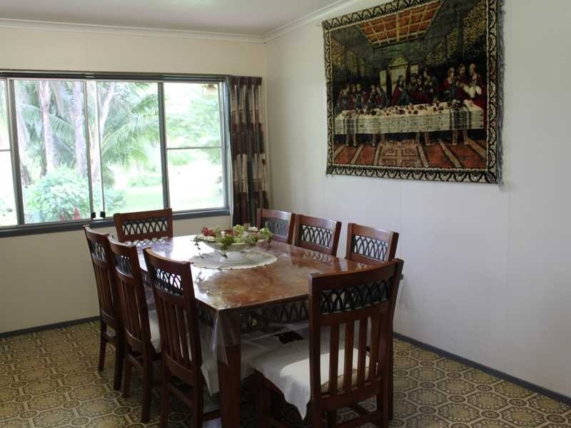 99 Leonardi Rd, Mareeba QLD 4880