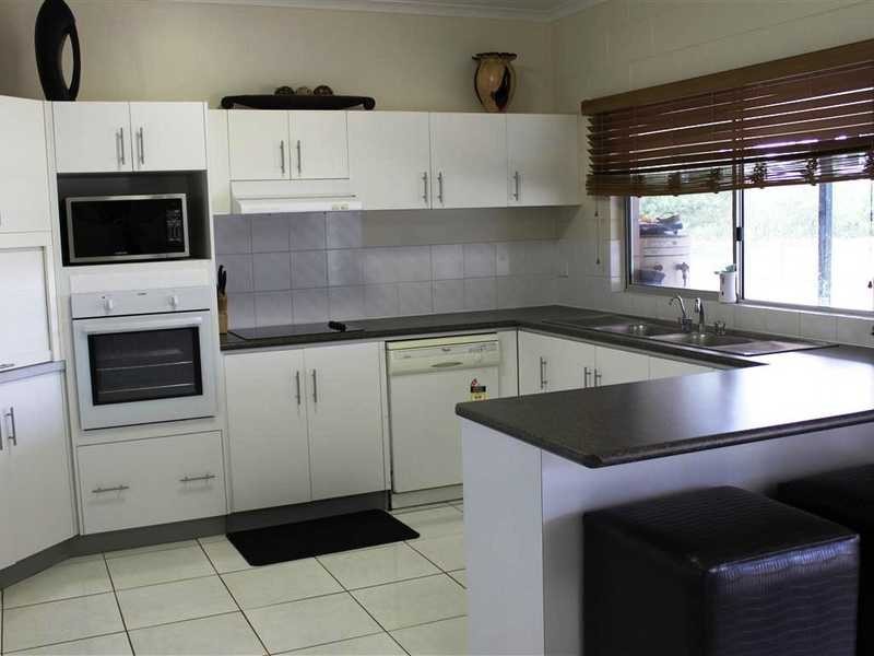 439 Ray Rd, Mareeba QLD 4880