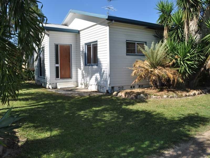 18 Robins Street, Mareeba QLD 4880
