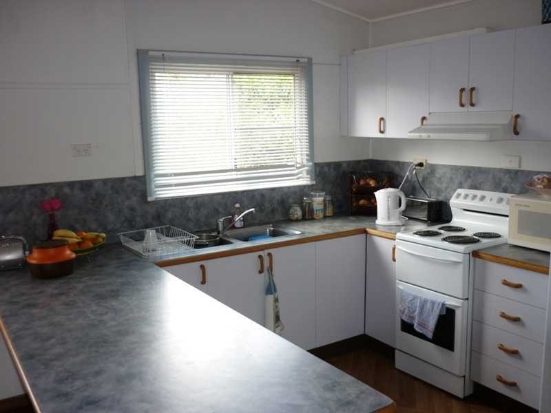 18 Robins Street, Mareeba QLD 4880