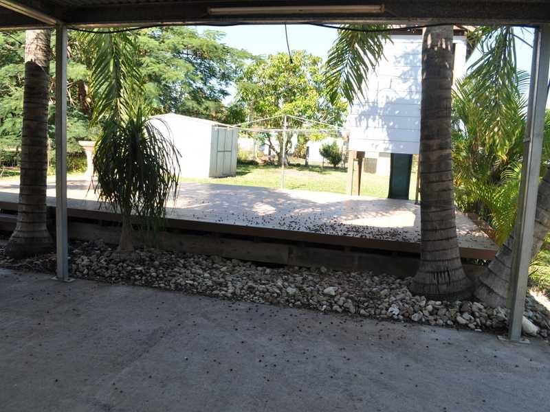 18 Robins Street, Mareeba QLD 4880