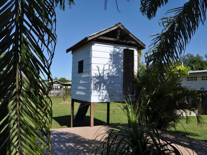 18 Robins Street, Mareeba QLD 4880