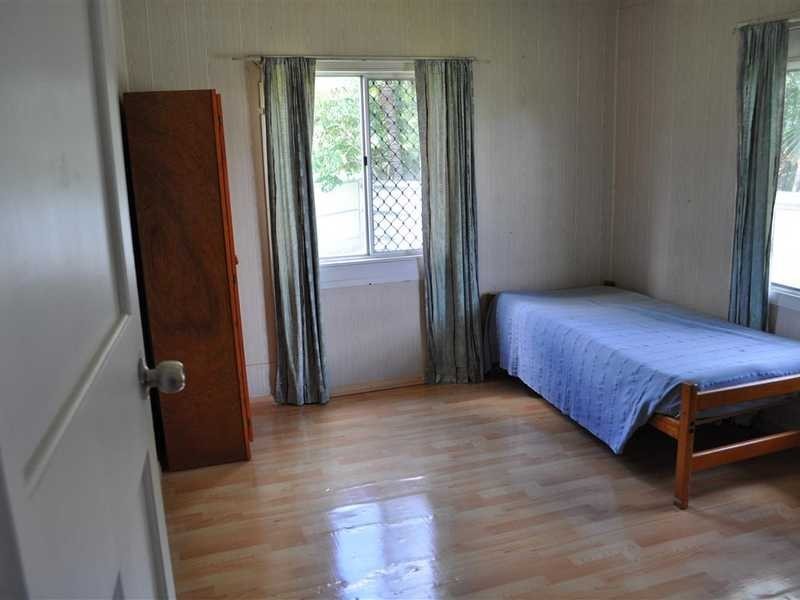 22 Petersen Street, Mareeba QLD 4880