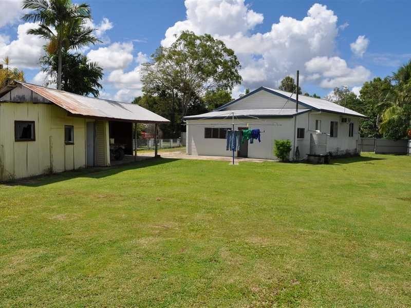 22 Petersen Street, Mareeba QLD 4880
