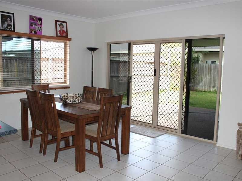 3 Joleen Close, Mareeba QLD 4880
