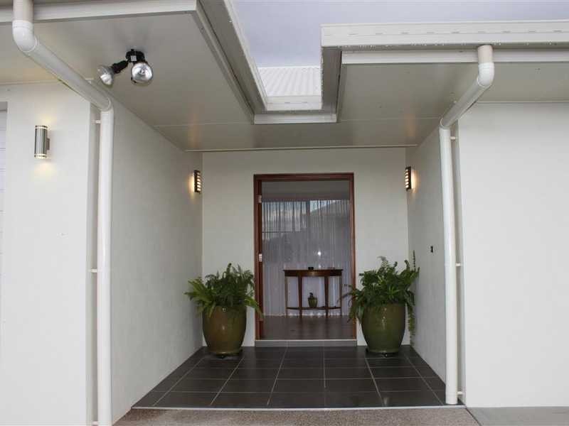 11 Eli Close, Mareeba QLD 4880