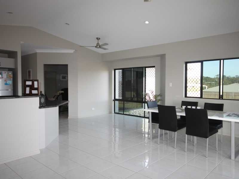 15 Damien Close, Mareeba QLD 4880