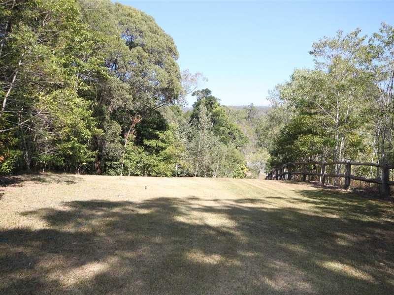 8 Sanctuary Close, Speewah QLD 4881