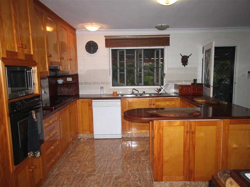 13 Hastings Drive, Mareeba QLD 4880