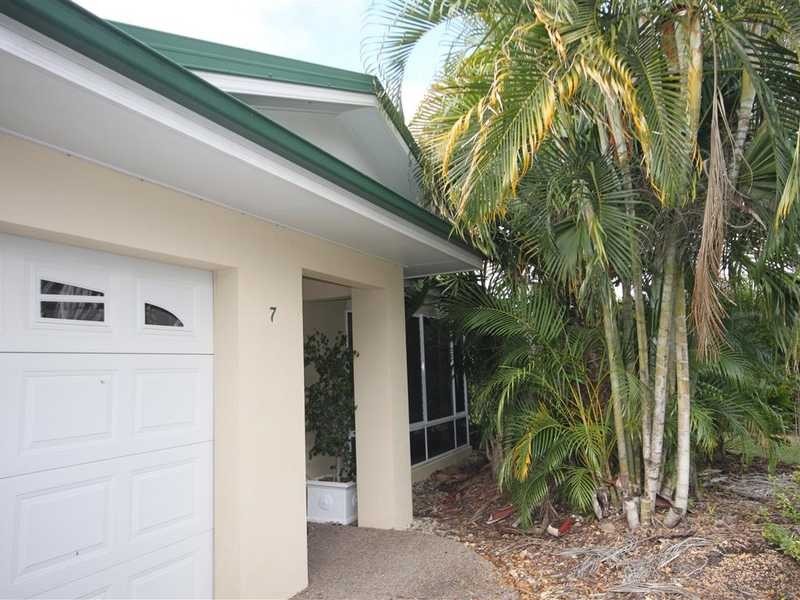 7 Debel Close, Mareeba QLD 4880