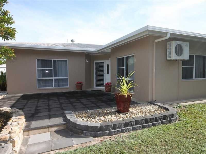 5 Debel Close, Mareeba QLD 4880