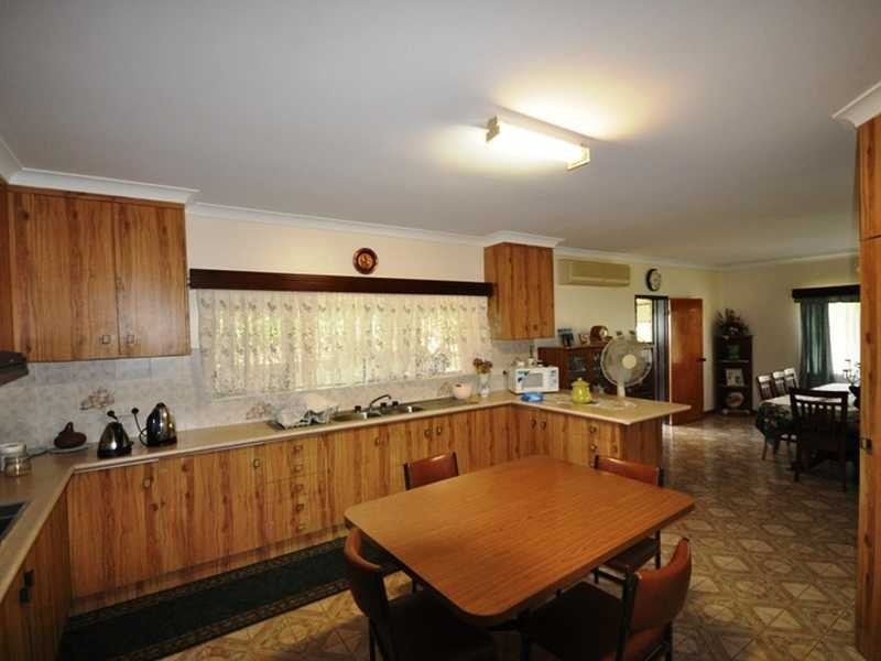 108 Bower Rd, Mareeba QLD 4880