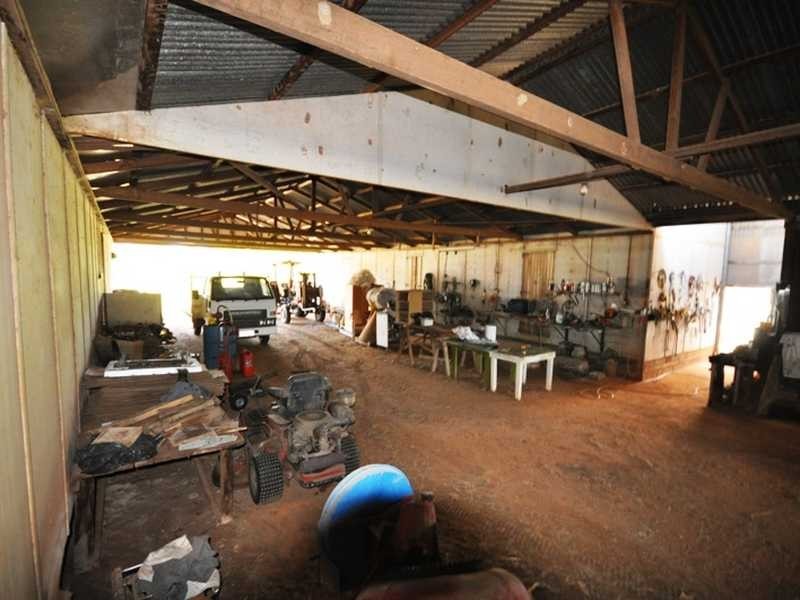 108 Bower Rd, Mareeba QLD 4880