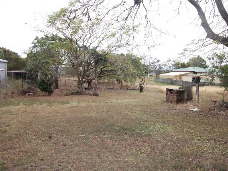 7 Eccles Street, Mareeba QLD 4880