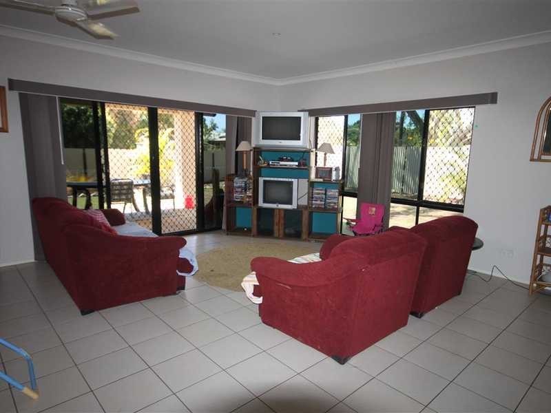 15 Earl Street, Mareeba QLD 4880
