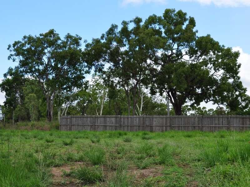 12 Maria Close, Mareeba QLD 4880