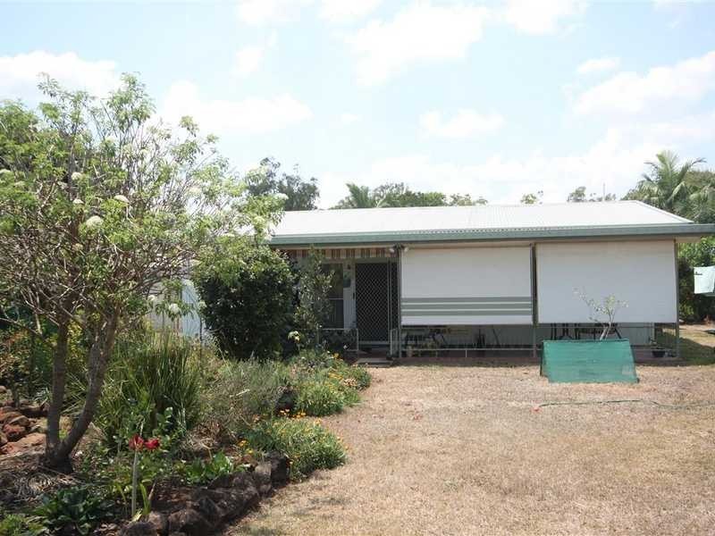 27 chewko Road, Mareeba QLD 4880