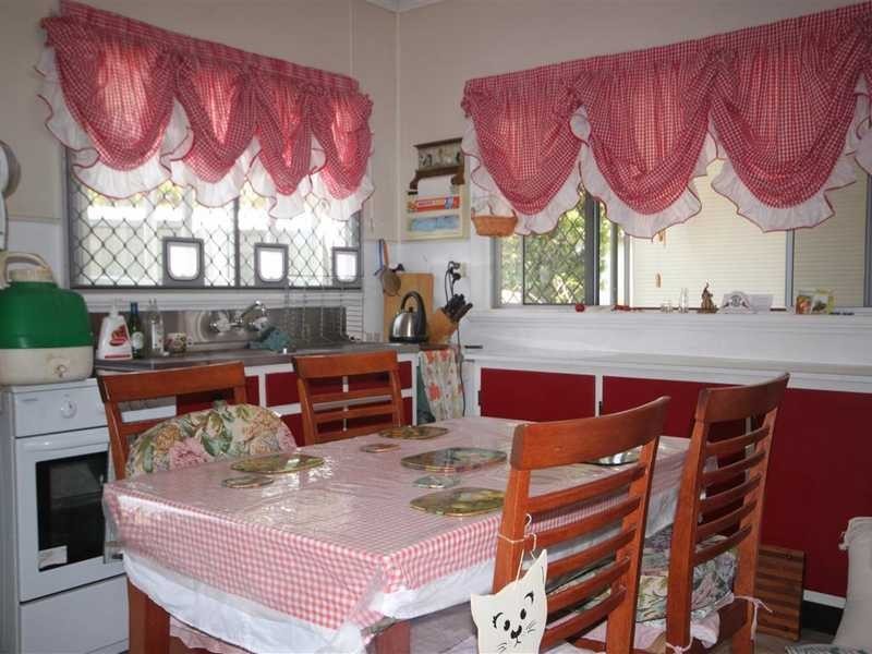 27 chewko Road, Mareeba QLD 4880