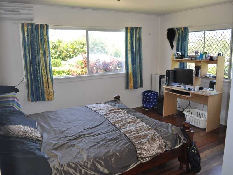 24 Macrae Street, Mareeba QLD 4880