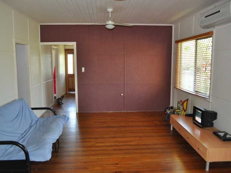 24 Macrae Street, Mareeba QLD 4880
