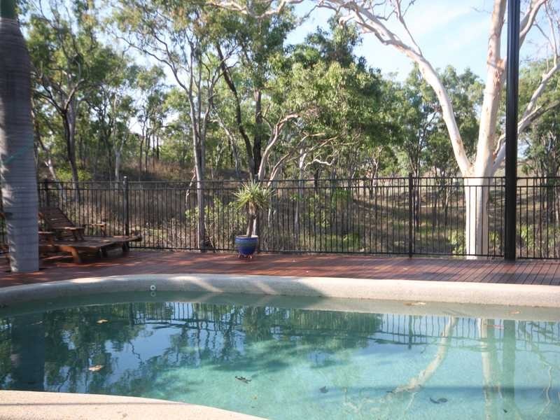 1 Palm Close, Mareeba QLD 4880