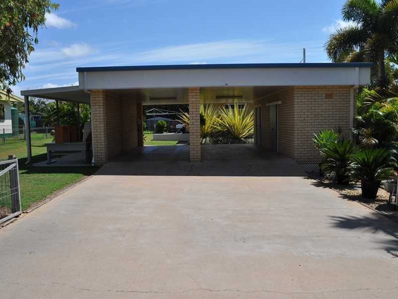27 Foulis Street, Mareeba QLD 4880