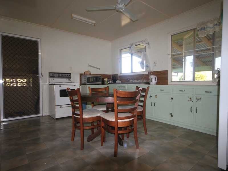 10 Swan Street, Mareeba QLD 4880