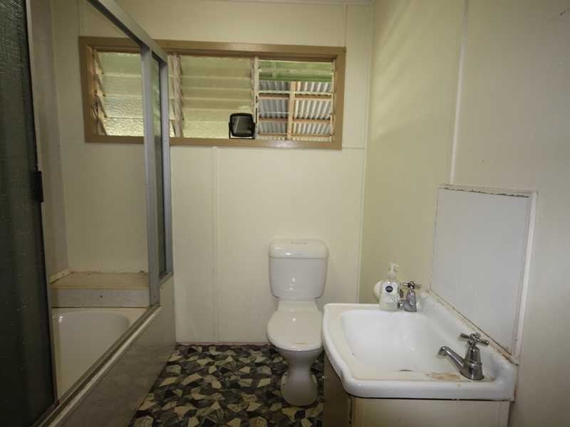 10 Swan Street, Mareeba QLD 4880