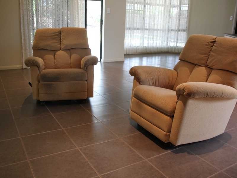 23 River Drive, Mareeba QLD 4880