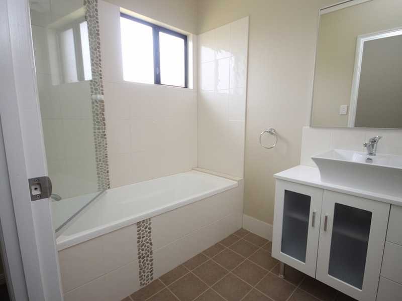 23 River Drive, Mareeba QLD 4880