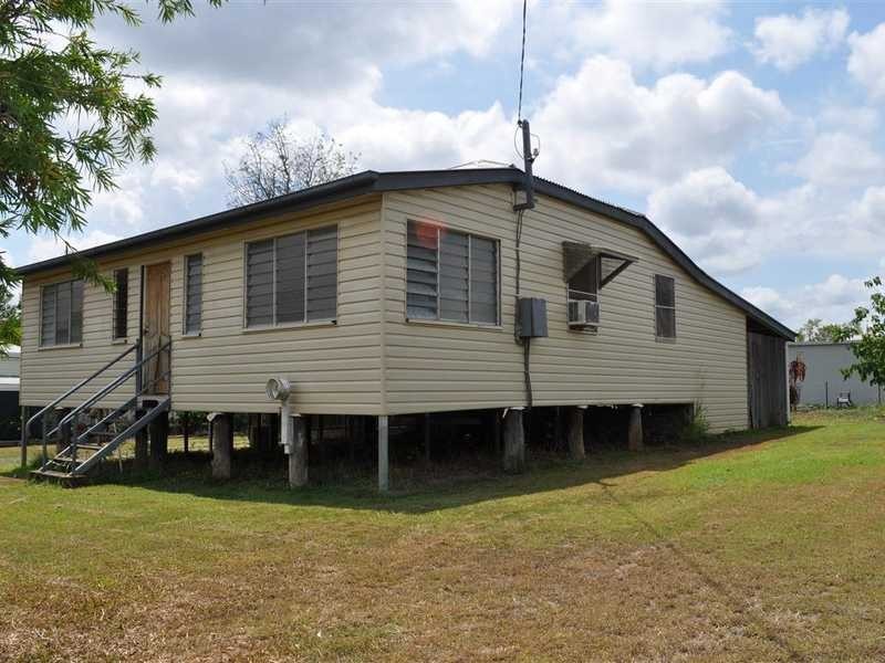 6 Loudon Street, Mareeba QLD 4880