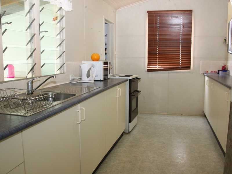 6 Loudon Street, Mareeba QLD 4880