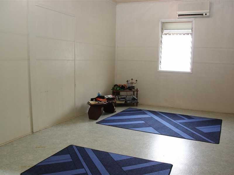 6 Loudon Street, Mareeba QLD 4880