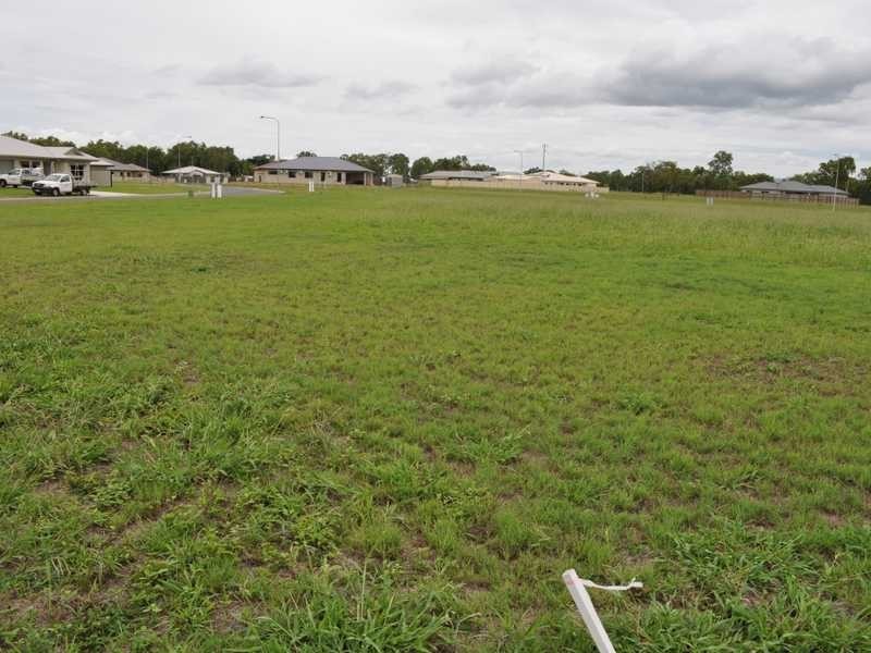 15 Amaroo Drive, Mareeba QLD 4880