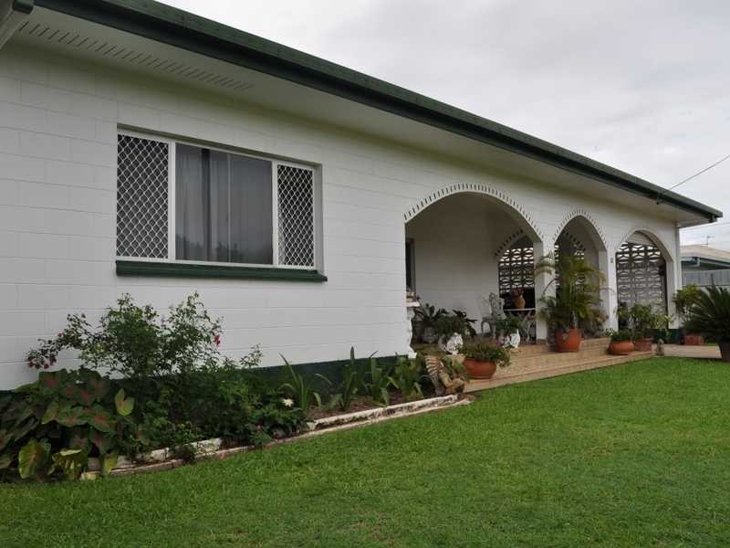 13 Vaughan St, Mareeba QLD 4880