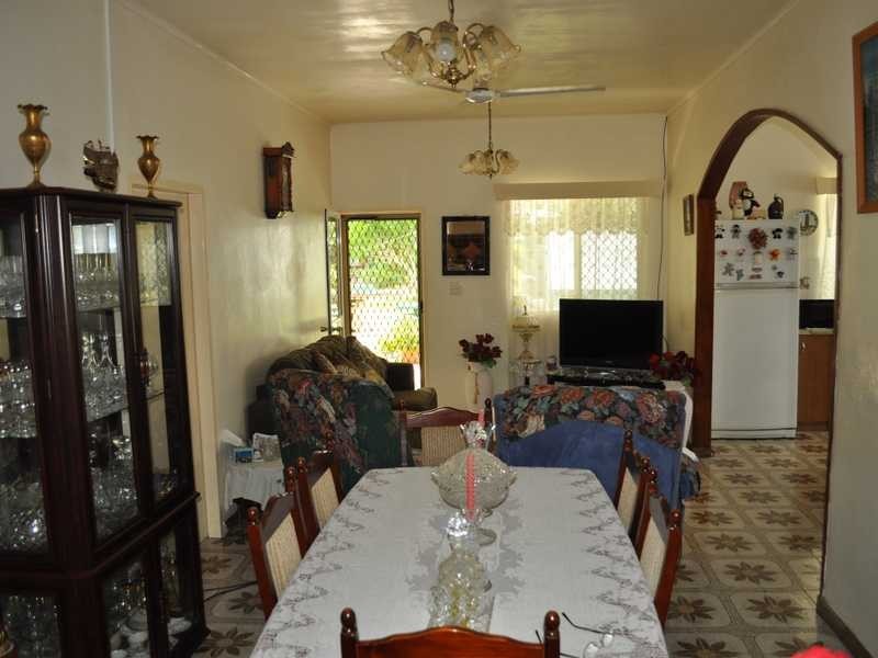 13 Vaughan St, Mareeba QLD 4880