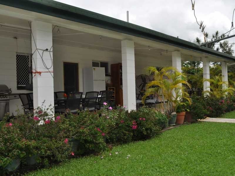 13 Vaughan St, Mareeba QLD 4880
