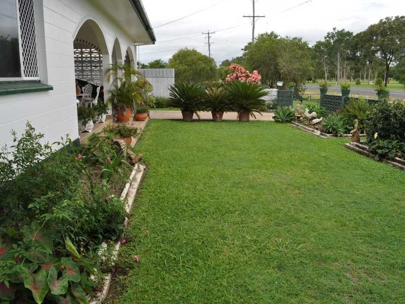 13 Vaughan St, Mareeba QLD 4880