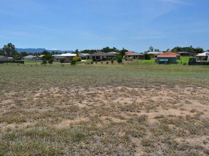 3 Peluchetti Close, Mareeba QLD 4880
