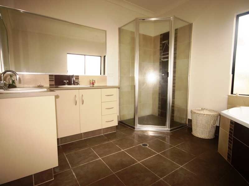 119 Coronet Drive, Mareeba QLD 4880