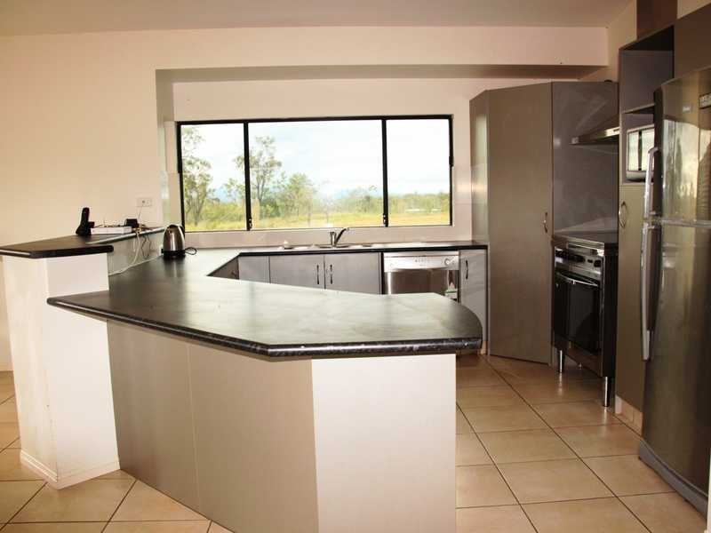 119 Coronet Drive, Mareeba QLD 4880