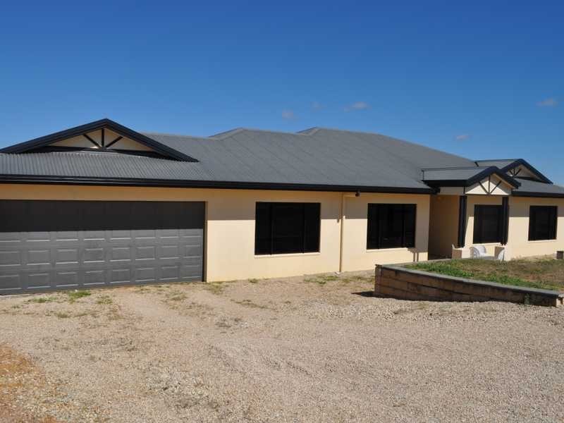 119 Coronet Drive, Mareeba QLD 4880