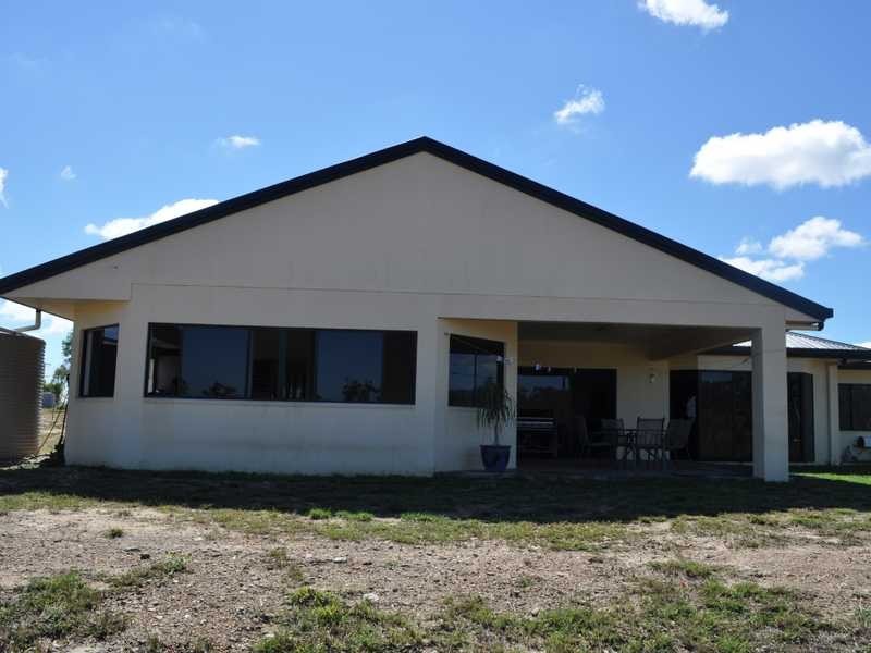 119 Coronet Drive, Mareeba QLD 4880